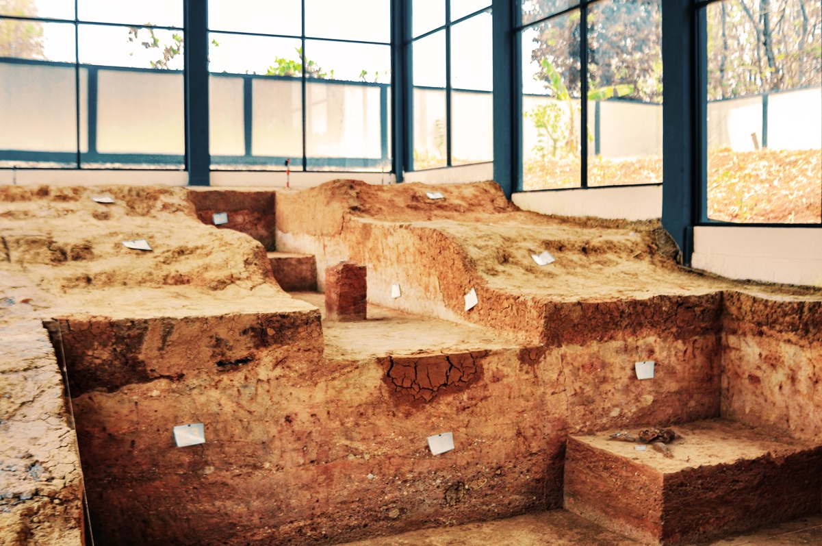 Museum Lapangan Manyarejo - Foto 4