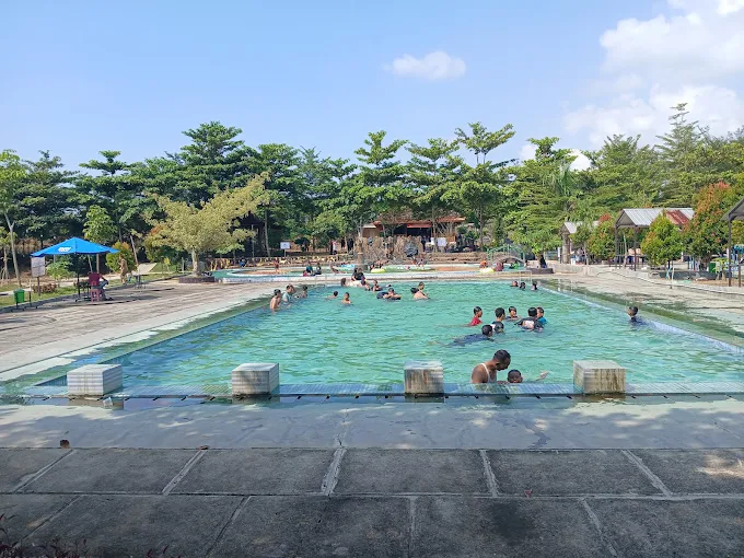 Kolam Renang Jambangan Permai - Foto 3