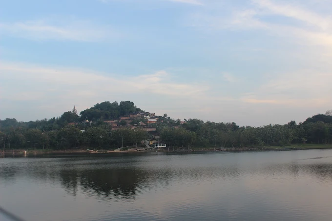 Gunung Kemukus - Foto 2